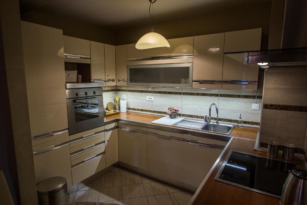 Апартаменты Luxurious Apartment 52 in the Center of Podgorica Подгорица-26